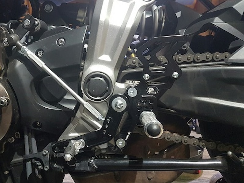 08-rear-set-yamaha-xsr700-2015-2017