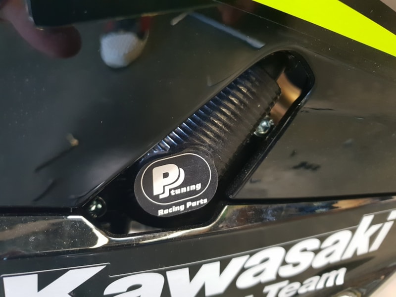 5-water pump_cover_Ninja 400