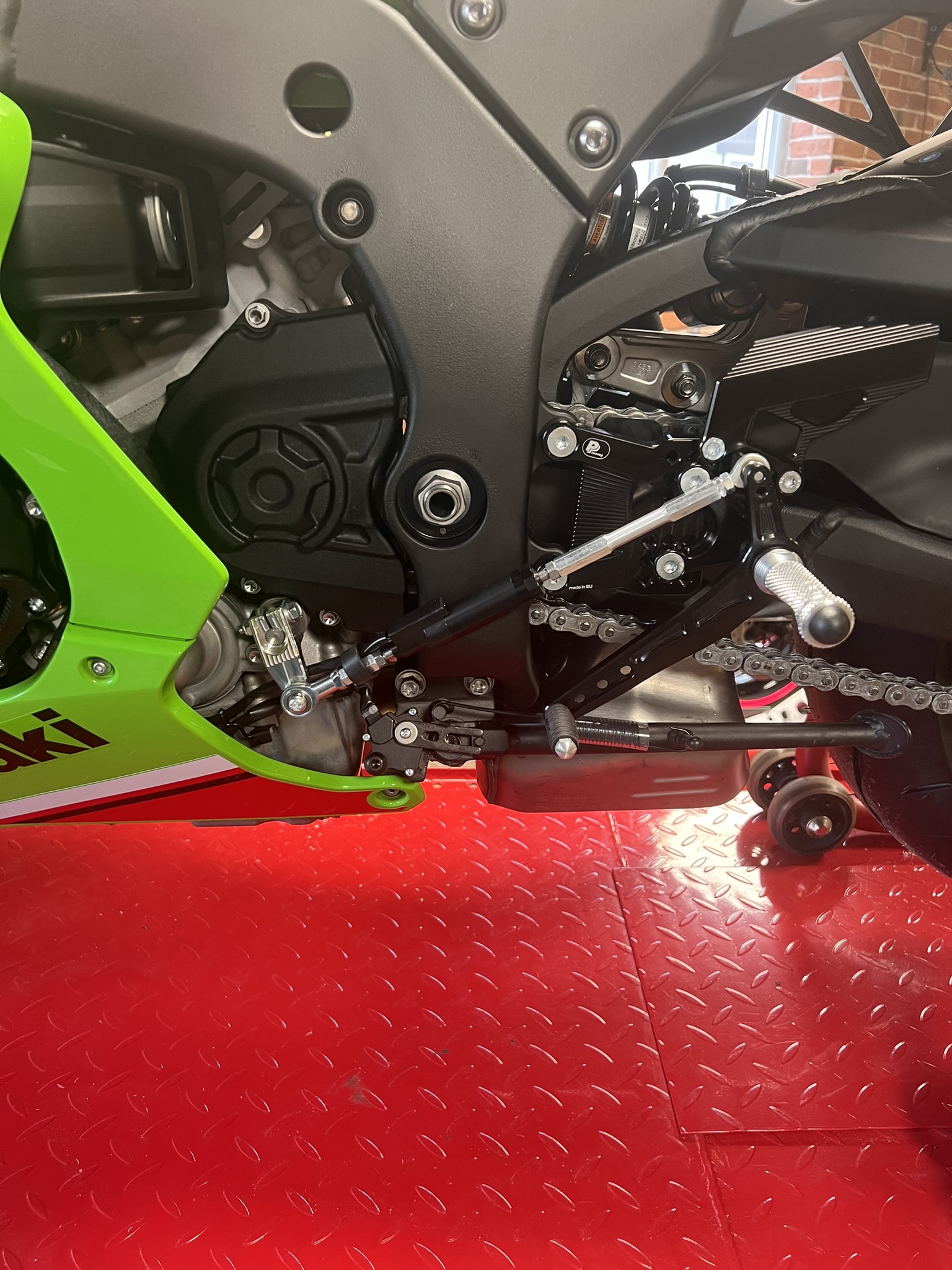 Kawasaki ZX-10R Rear Sets (2016–) | PP Tuning | PP Tuning Racing Parts