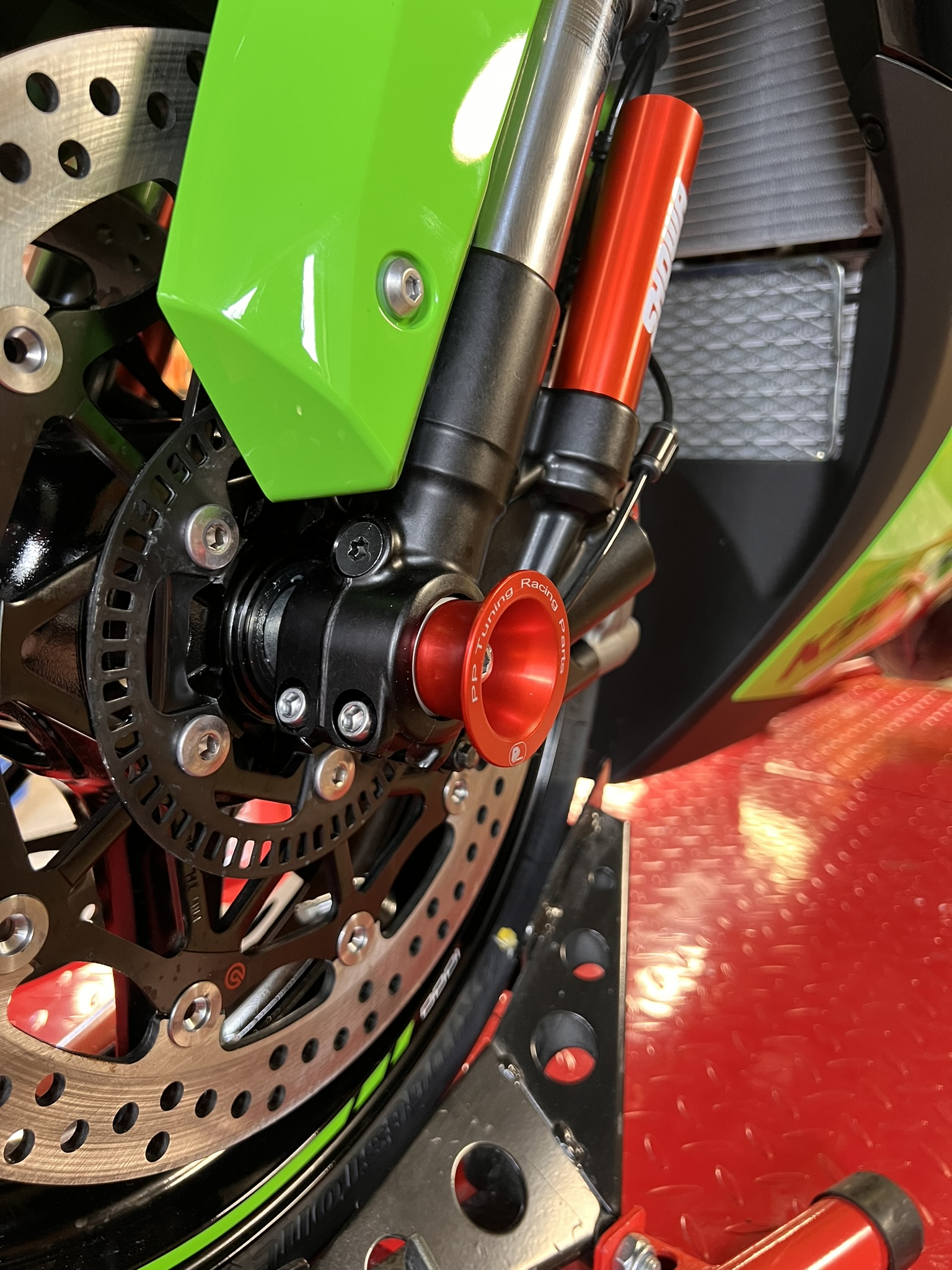 Protection axe de roue avant Kawasaki ZX-10R (2016-2025) | PP Tuning