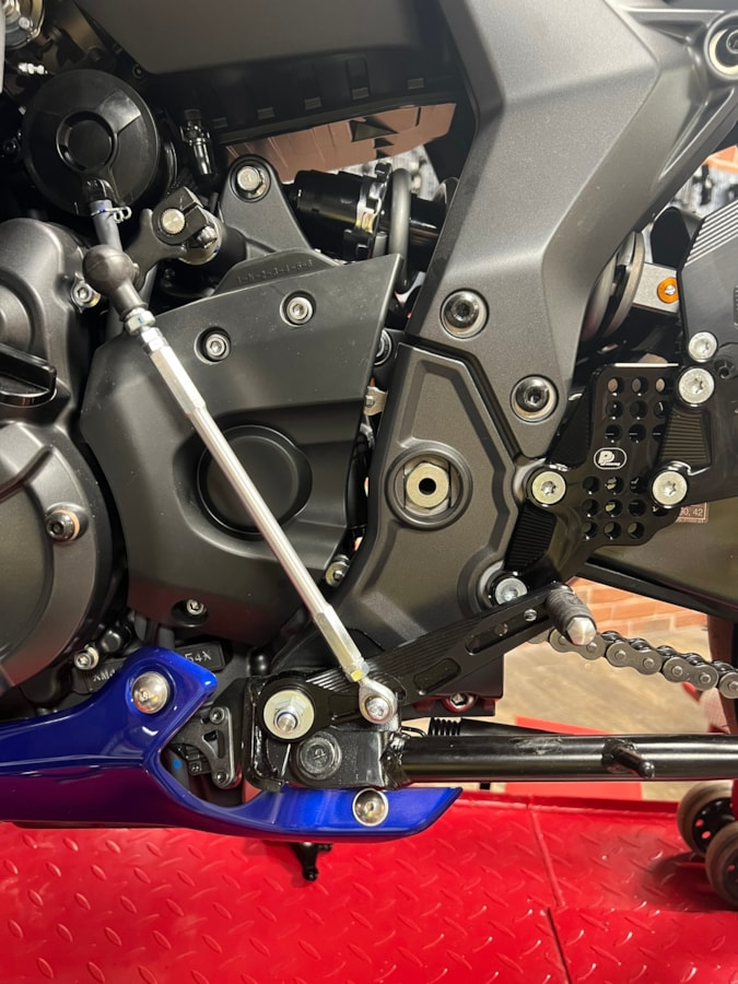 REARSET_YAMAHA_R7_2021.JPEG