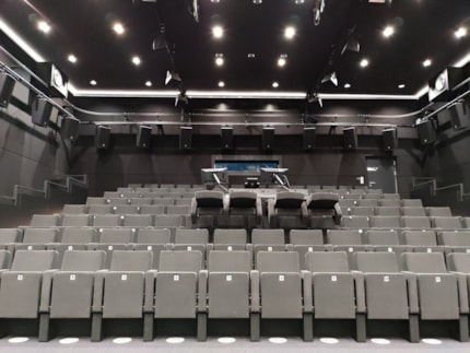 FAMU Praha projekční sál