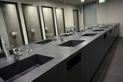 FORUM, Praha-Karlín