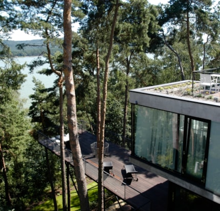 Vila u jezera – osvětlení