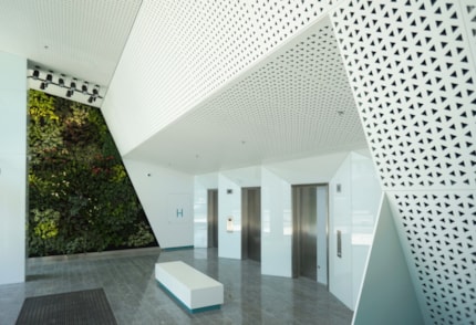 obklady stěn RIVERGARDEN III GB REAVIS, Praha