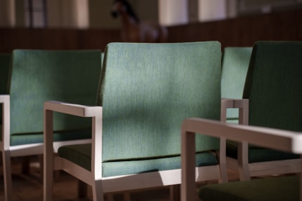 08760-Amos-Jizdarna-JiriSebek-preview