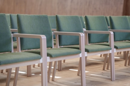 08879-Amos-Jizdarna-JiriSebek-preview