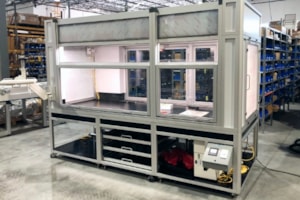 Bezpečnostní oplocení laboratorního a testovacího pracoviště ve zdravotnickém prostředí.