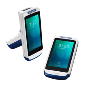 Ruční mobilní terminál Datalogic Joya Touch 22 s ergonomickým držadlem.