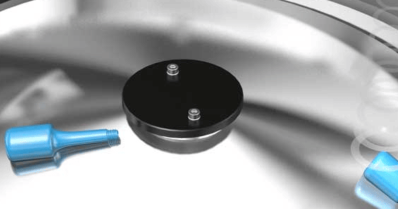 Detekce objektů v trubicových balicích a uzavíracích strojích