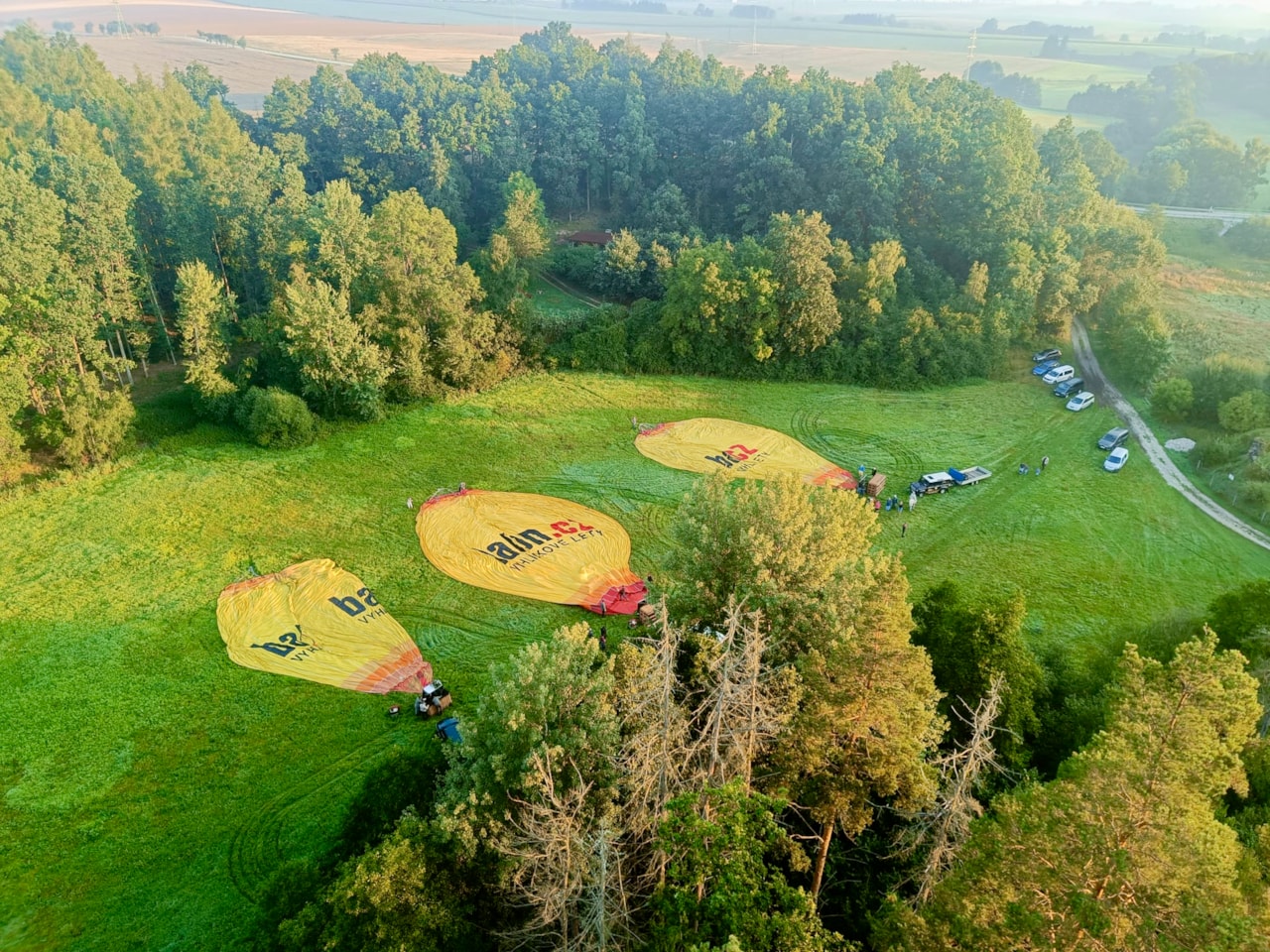 Sobota ráno, let přes Telč