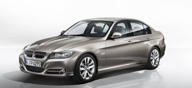 Příčníky BMW 3 sedan 05-11 s pevnými body Alu tyče