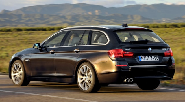 Příčníky BMW 5 Touring 2010- s integrovanými podélníky