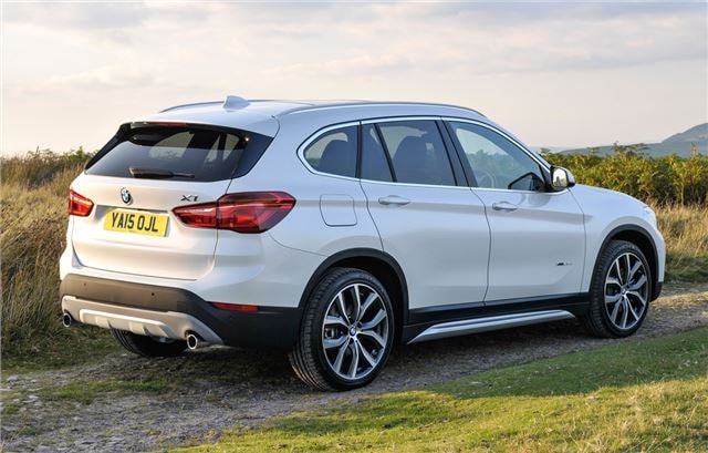 Příčníky BMW X1 17- s integrovanými podélníky Alu tyče