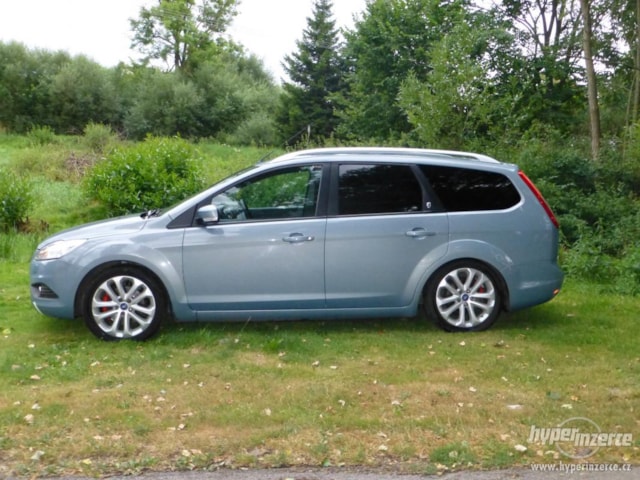 Příčníky Ford Focus II Combi 08-11 s podélníky