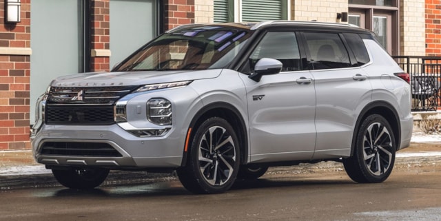 Příčníky Mitsubishi Outlander 22- s integrovanými podélníky Wingbar Evo