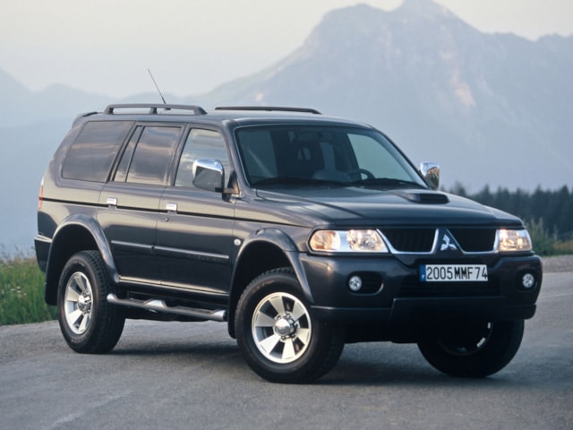 Příčníky Mitsubishi Pajero 05- s podélníky