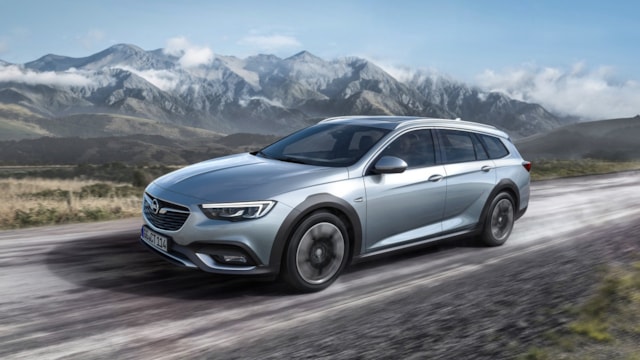 Příčníky Opel Insignia Country Tourer 2018- s integrovanými podélníky