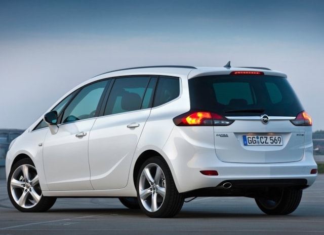 Příčníky Opel Zafira 2011 - integrované podélníky Aero tyče