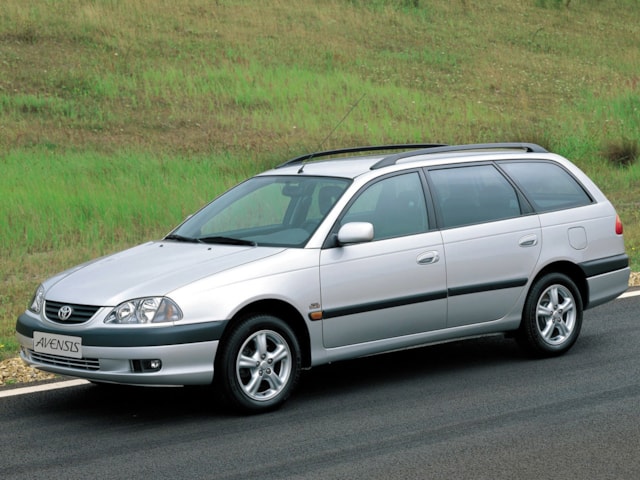 Příčníky Toyota Avensis kombi 98-08 s podélníky