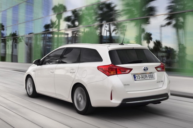 Příčníky Toyota Corolla Kombi 12- AERO