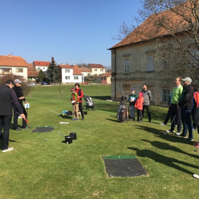 Začátek golfové sezóny v Pršticích 2019