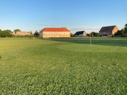 Knihovna - 2 z 4 (1).jpeg