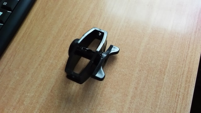 Napínák na vodivé pásky do 20 mm