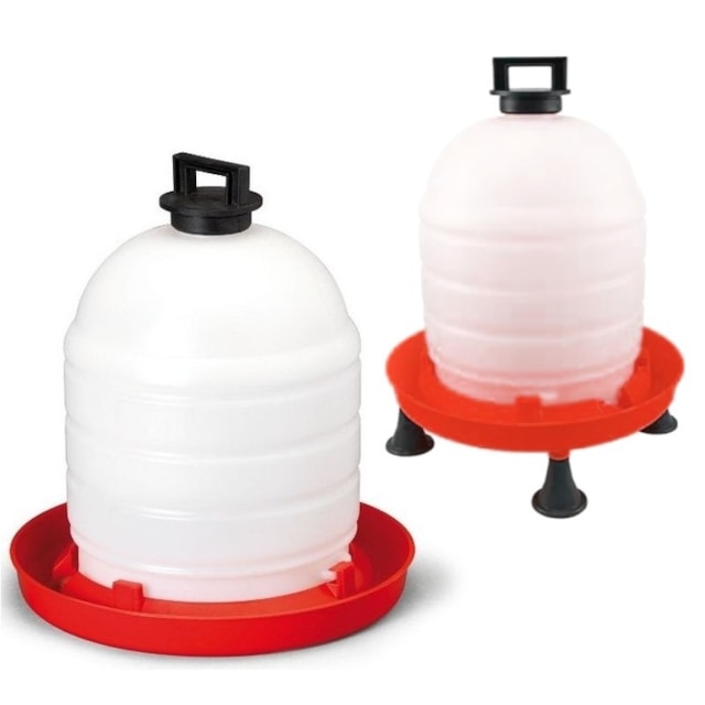 Napáječka (plastová, klobouková) pro drůbež s držadlem, bajonetem i nožičkami /15 L/