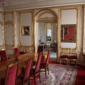 vila pisarky_cerveny salonek_easywedding.JPG