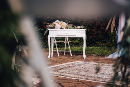 bily vintage stul_easywedding