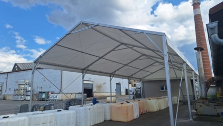 Maßgeschneiderte Zeltüberdachungen