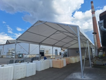 Maßgeschneiderte Zeltüberdachungen