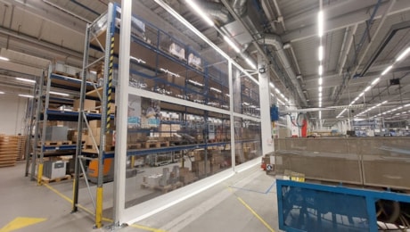 Transparente Industrie-Trennwand!