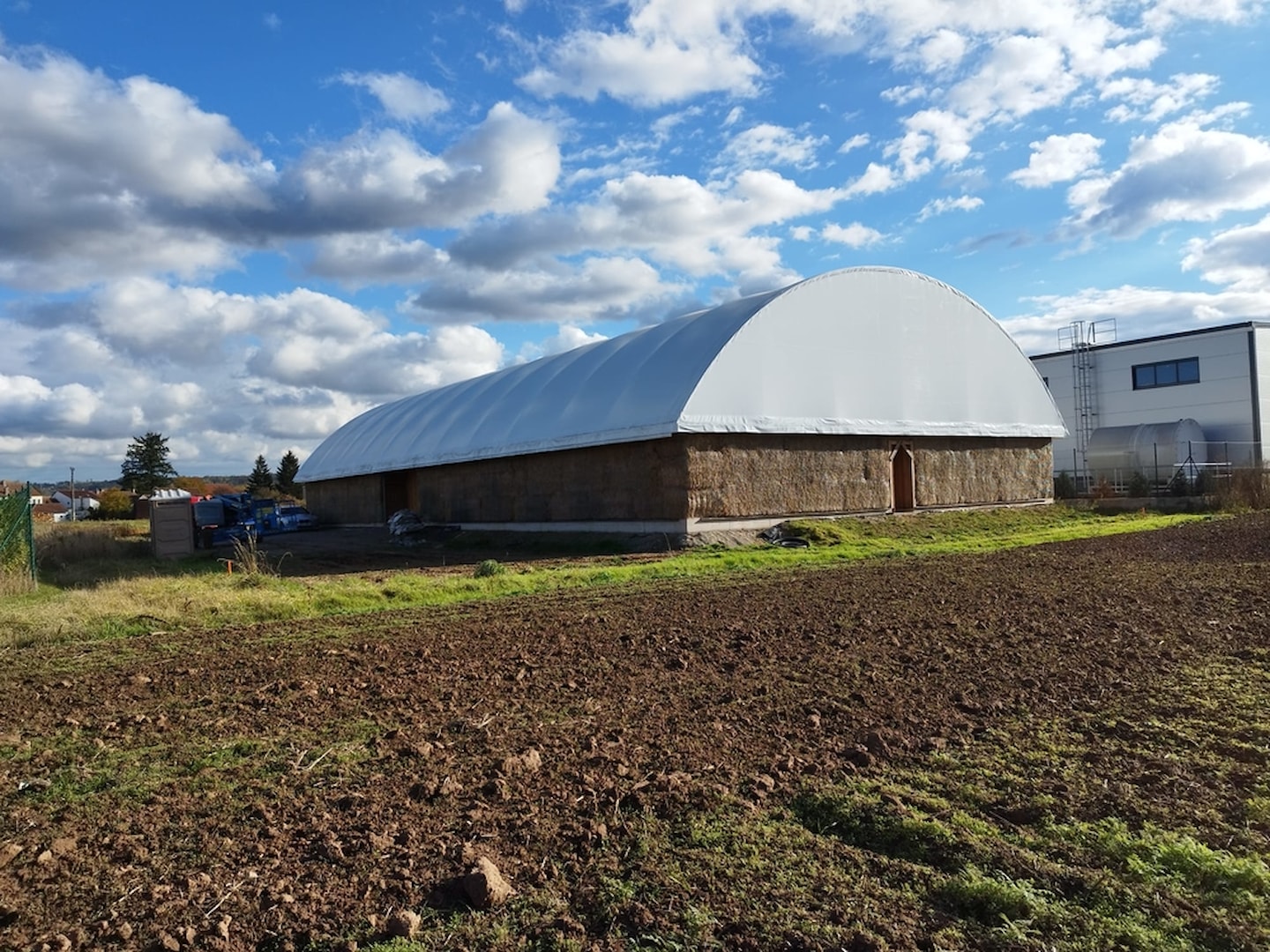 Speciál obloukové střechy