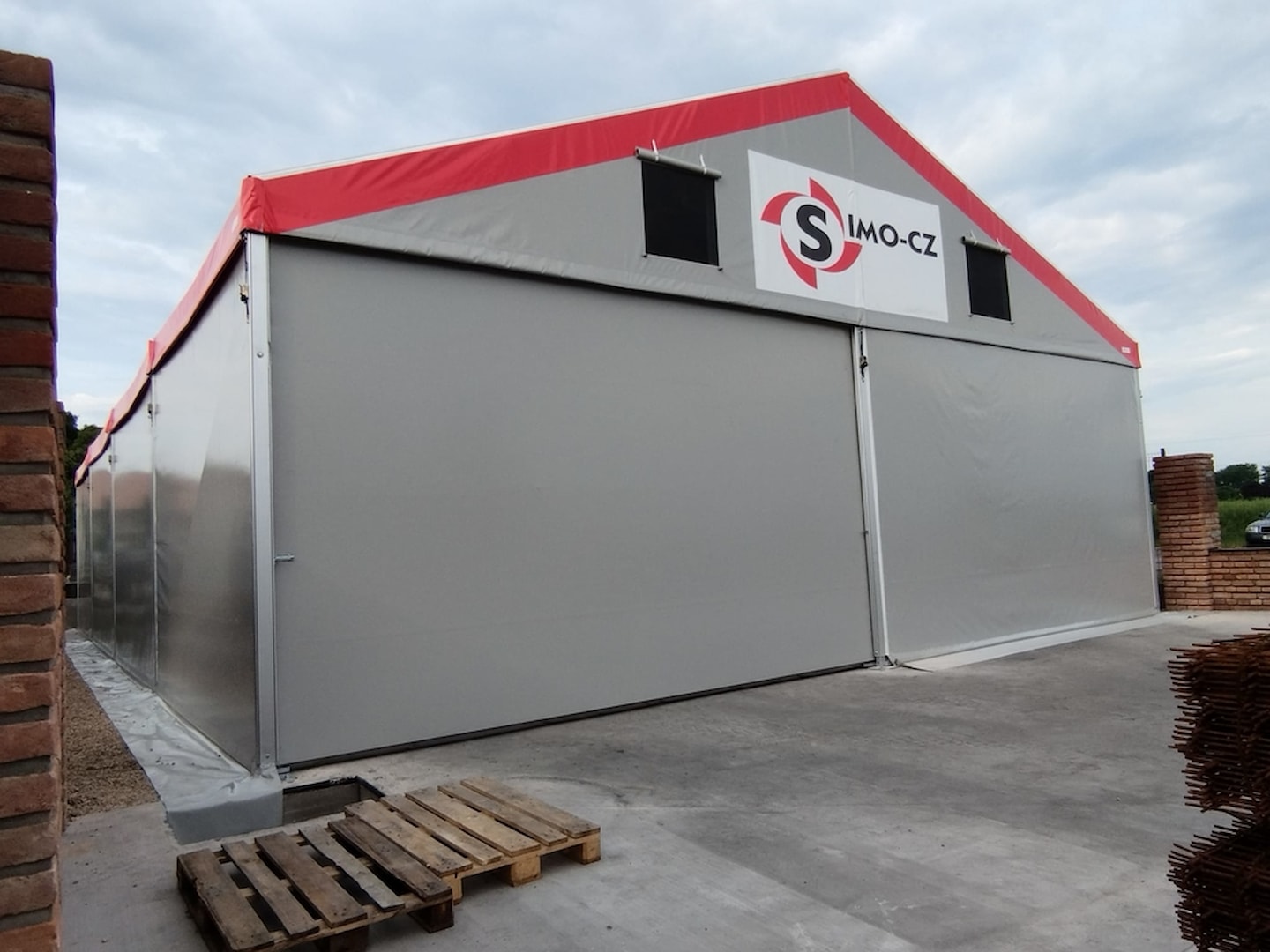 A canvas hall with everything you need :)