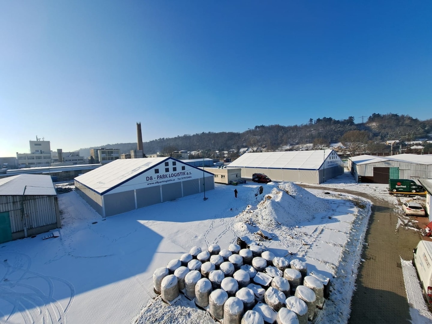 Planehallen für die Logistik