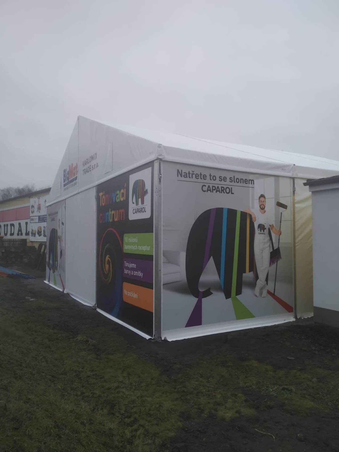 Zelt Halle mit Aufdruck