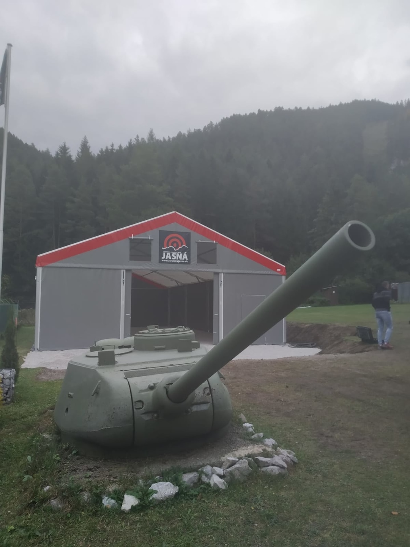 Tent at the shooting range!