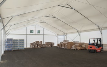 Insulated tarpaulin halls