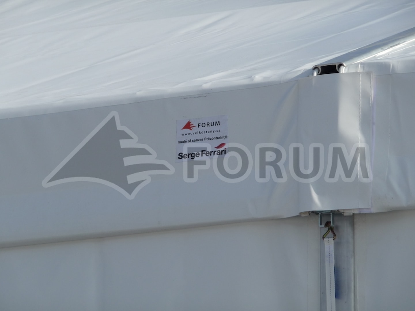 An absolute novelty in the field of tent halls