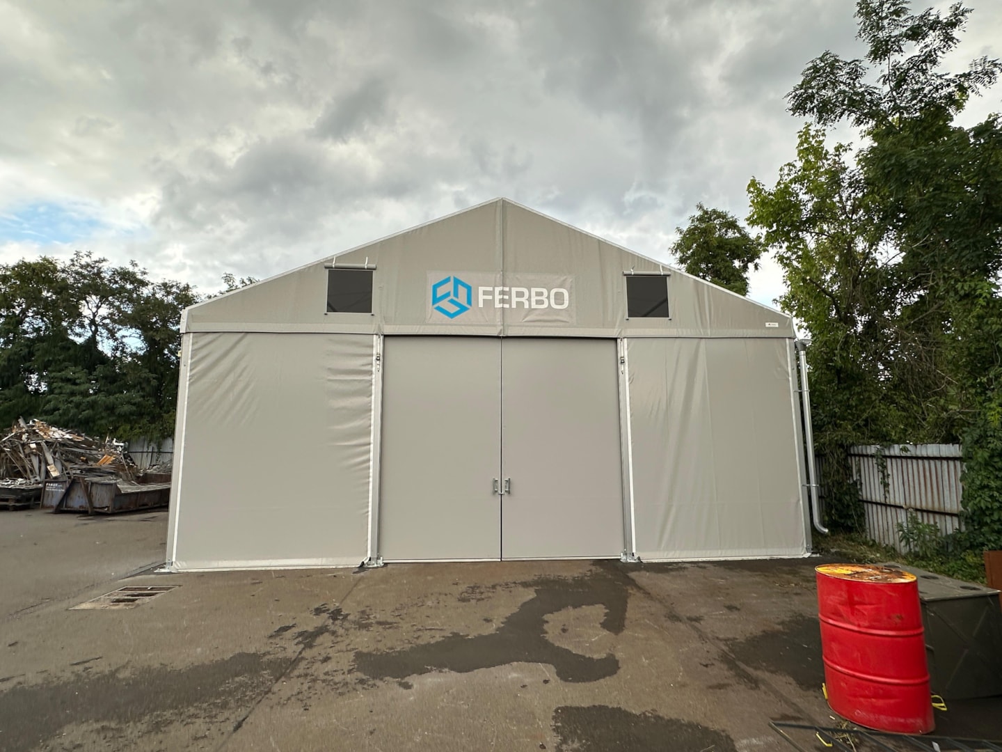 Schöne Lagerzelt-Halle