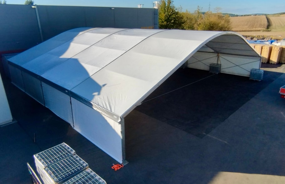 Vermietung von gewölbten Großzelten 8