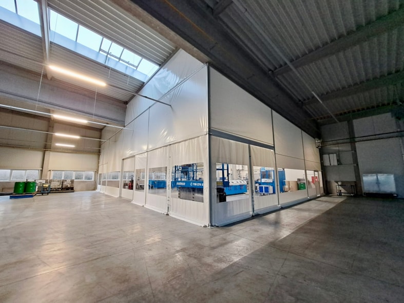 protiprachová zástěna Leist-1.jpeg