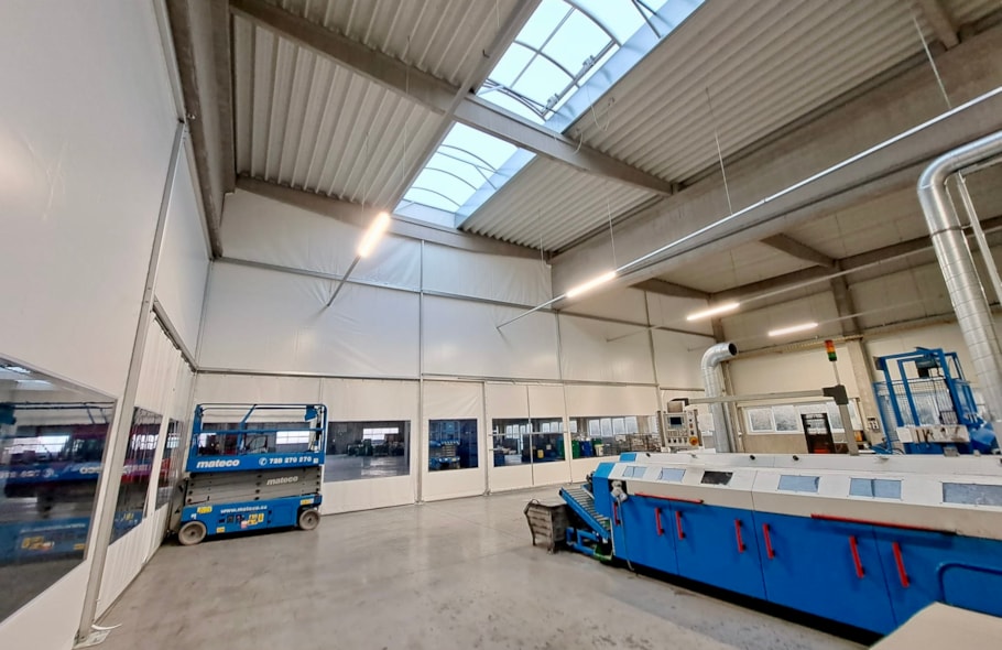 protiprachová zástěna Leist-2.jpeg