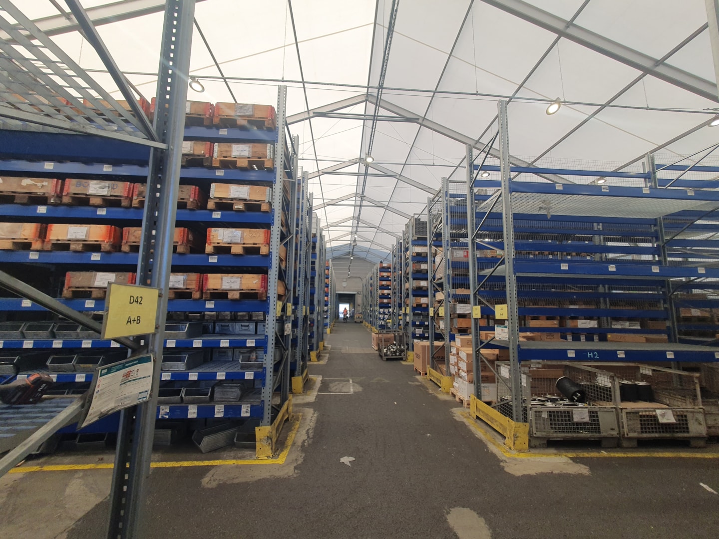 Shelving system under the roof