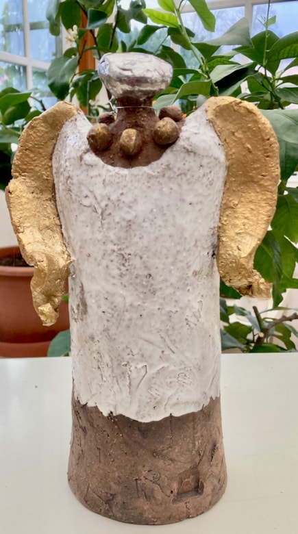 Anděl se zlatými křídly