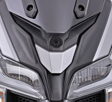 kamera-sr1-125-gt-detail-2-696x464.png.jpg
