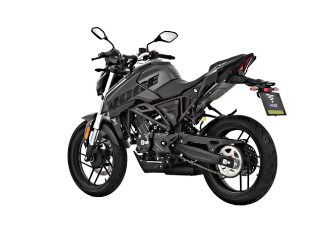 Voge 125 R Black-5