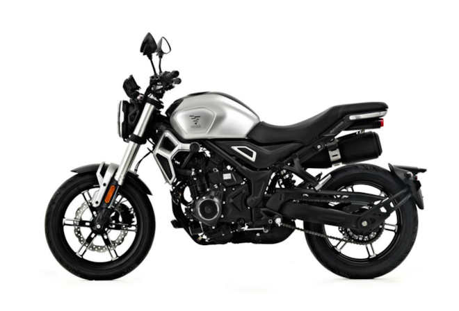 Voge 350 AC silver-4